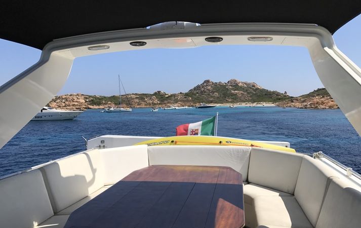 Falcon 76 | Lady Bibi