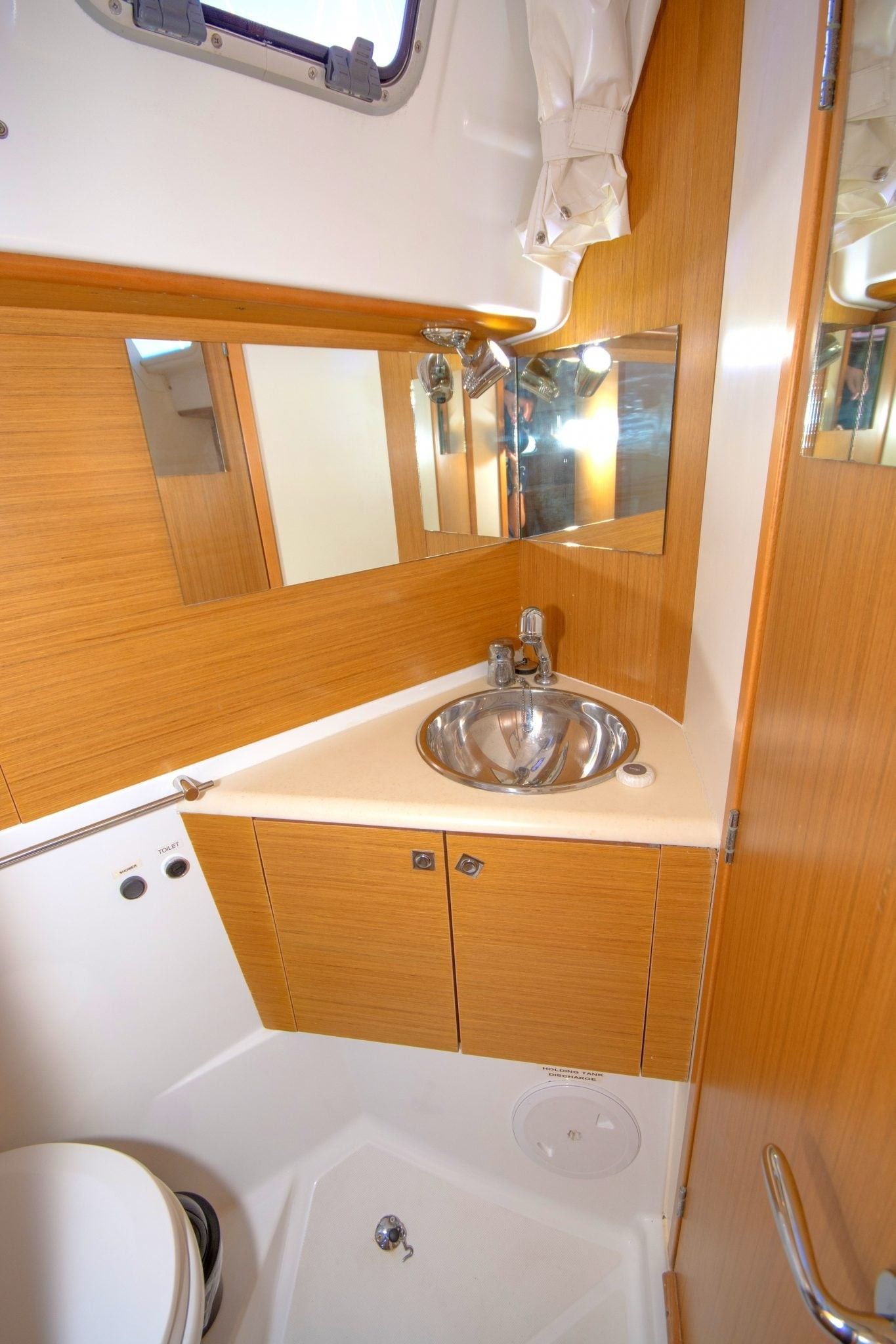 Jeanneau Sun Odyssey 44i | Miss Devereux