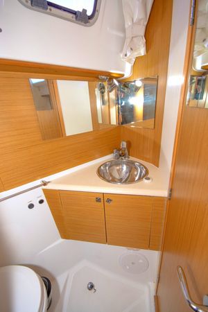 Jeanneau Sun Odyssey 44i | Miss Devereux