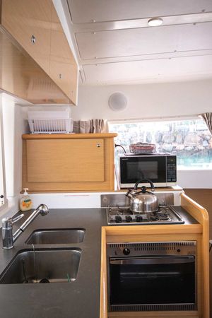 Lagoon 421 | Traviata