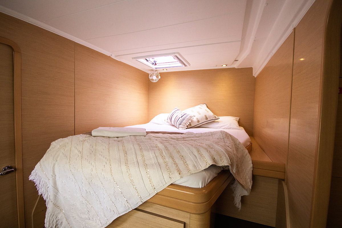 Lagoon 421 | Traviata