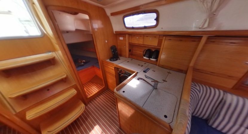 Bavaria Cruiser 37 | Mio