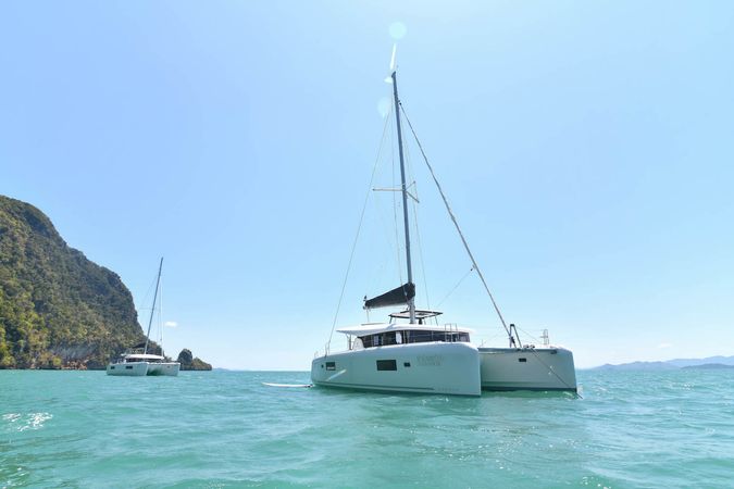 Lagoon 42 | Cloud Dancer