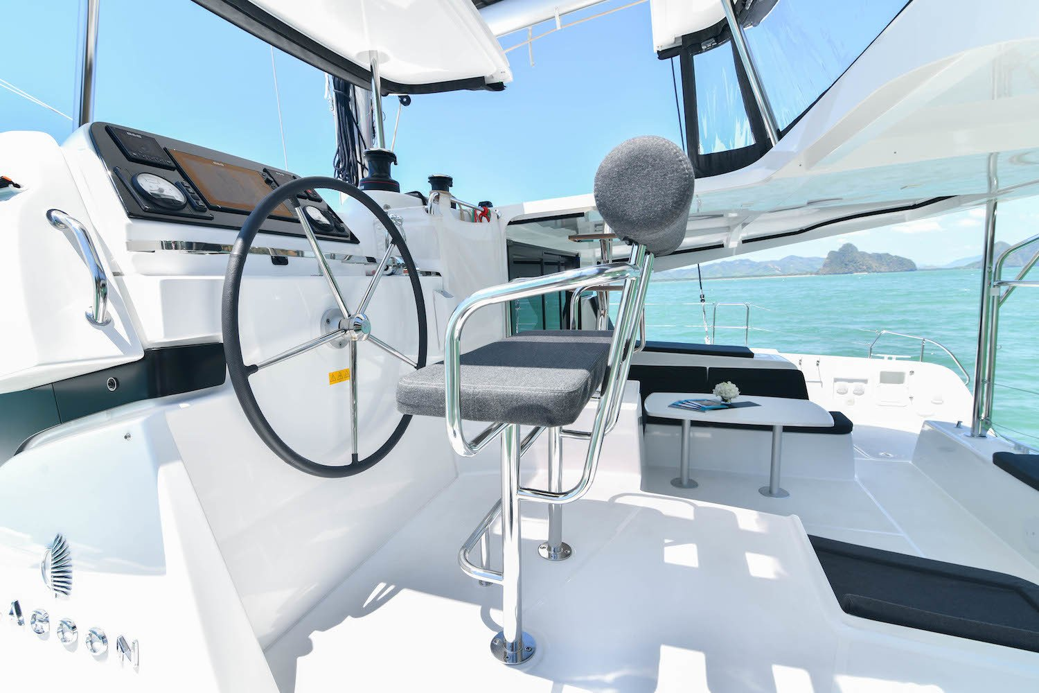 Lagoon 42 | Cloud Dancer