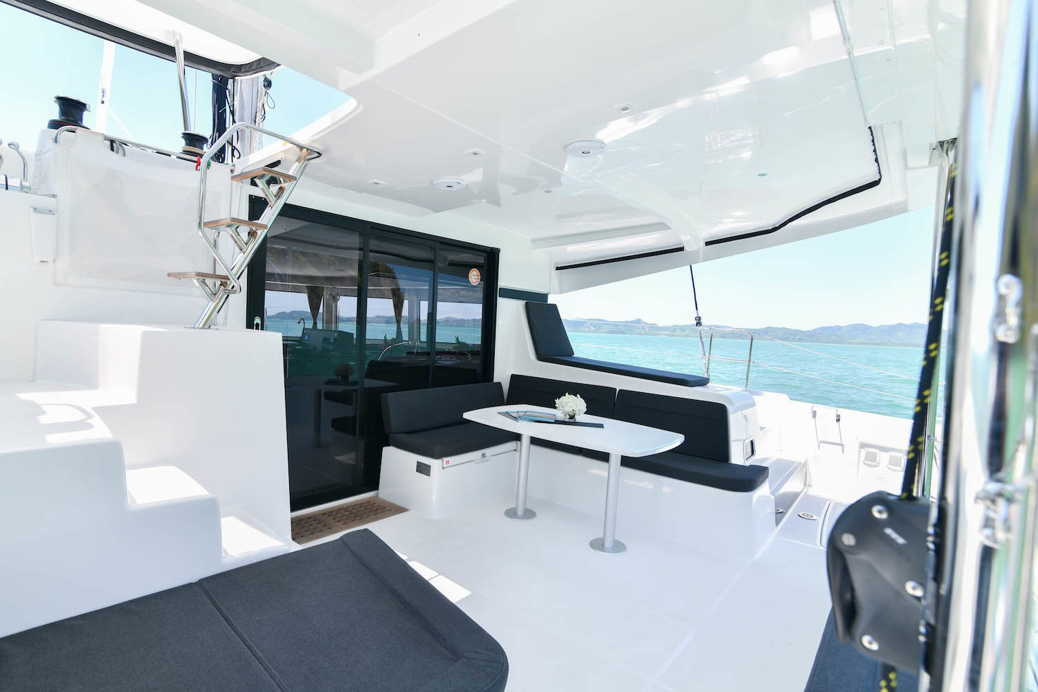 Lagoon 42 | Cloud Dancer