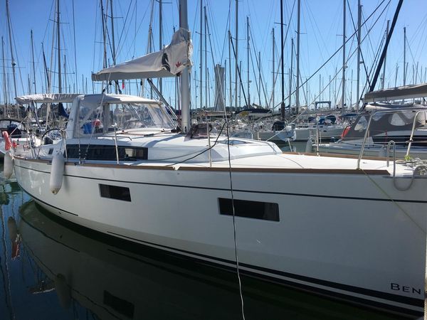Beneteau Oceanis 38.1 | Hinatea