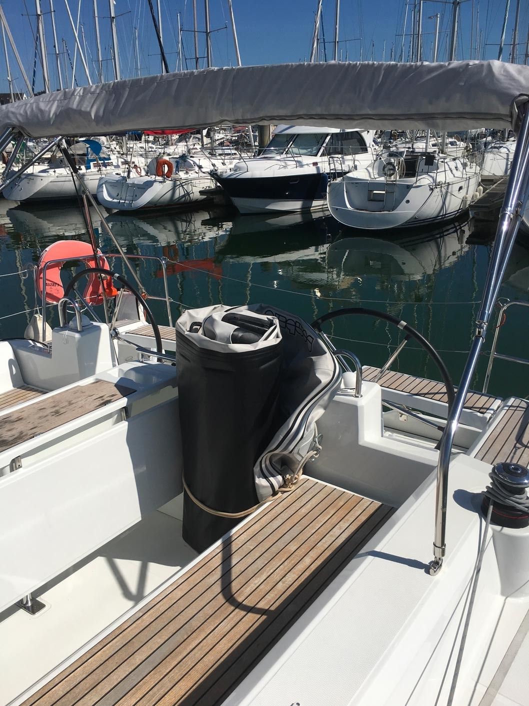 Beneteau Oceanis 38.1 | Hinatea