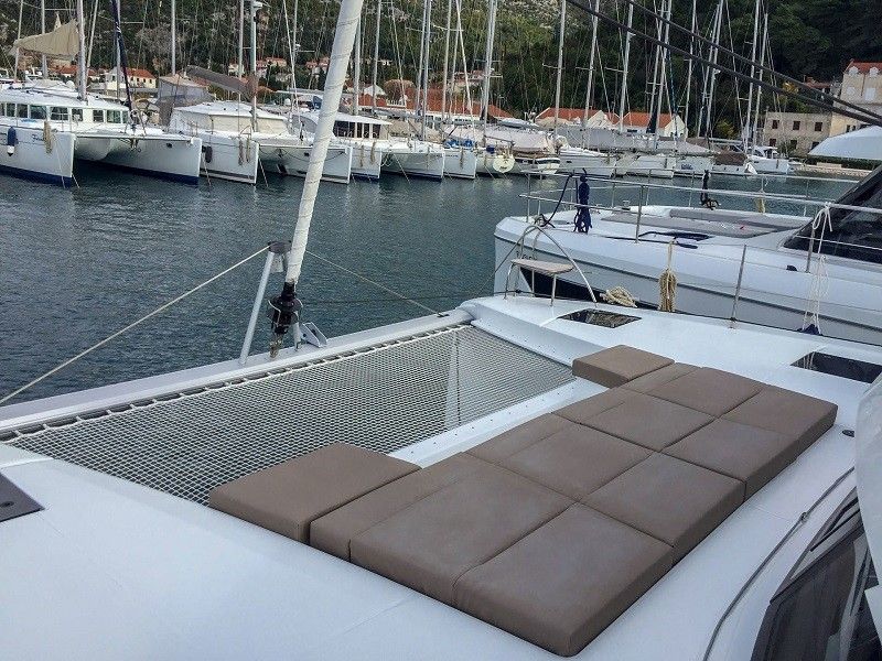 Fountaine Pajot Astrea 42 | Wave