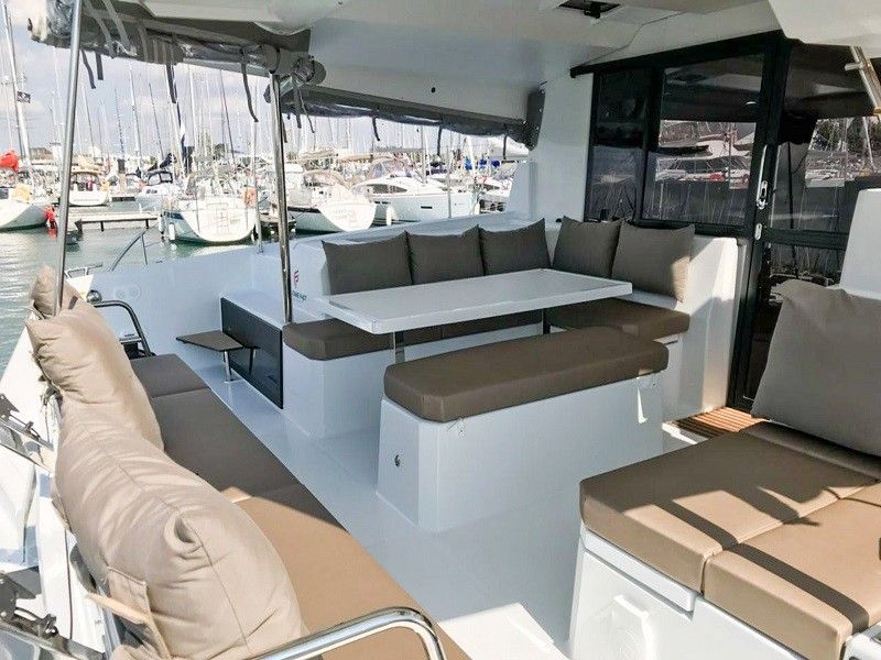 Fountaine Pajot Astrea 42 | Wave