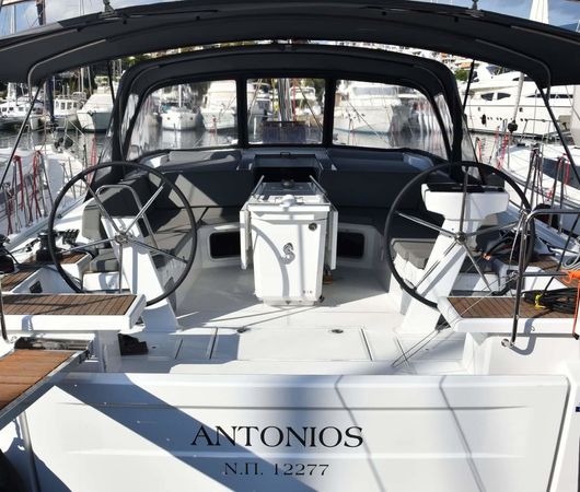 Beneteau Oceanis 51.1 | Antonios