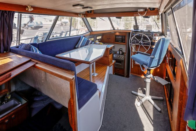 Bayliner 3288 | Sun Dance