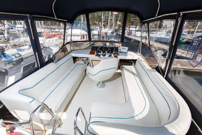 Bayliner 3288 | Sun Dance