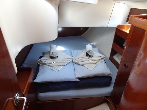 Beneteau Oceanis 400 | Skookum Chuck