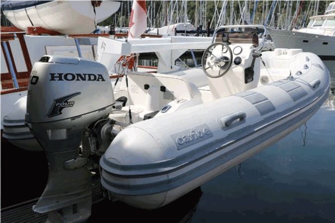 Grand Banks Classic 49 | Cabaret