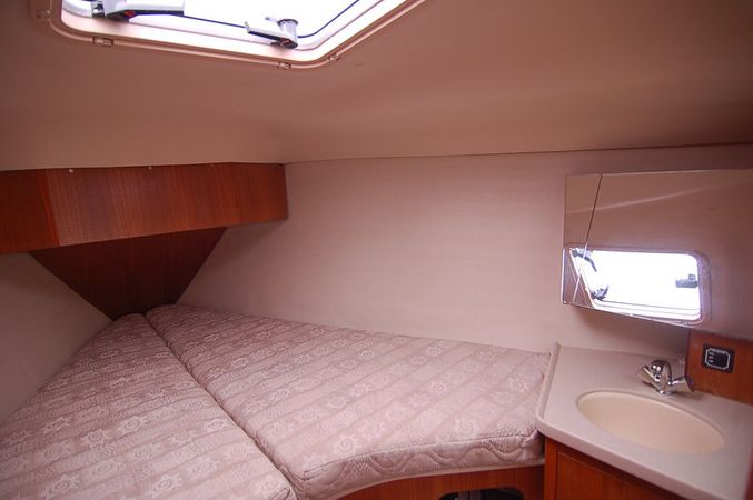 Hunter 386 | Never for Ever