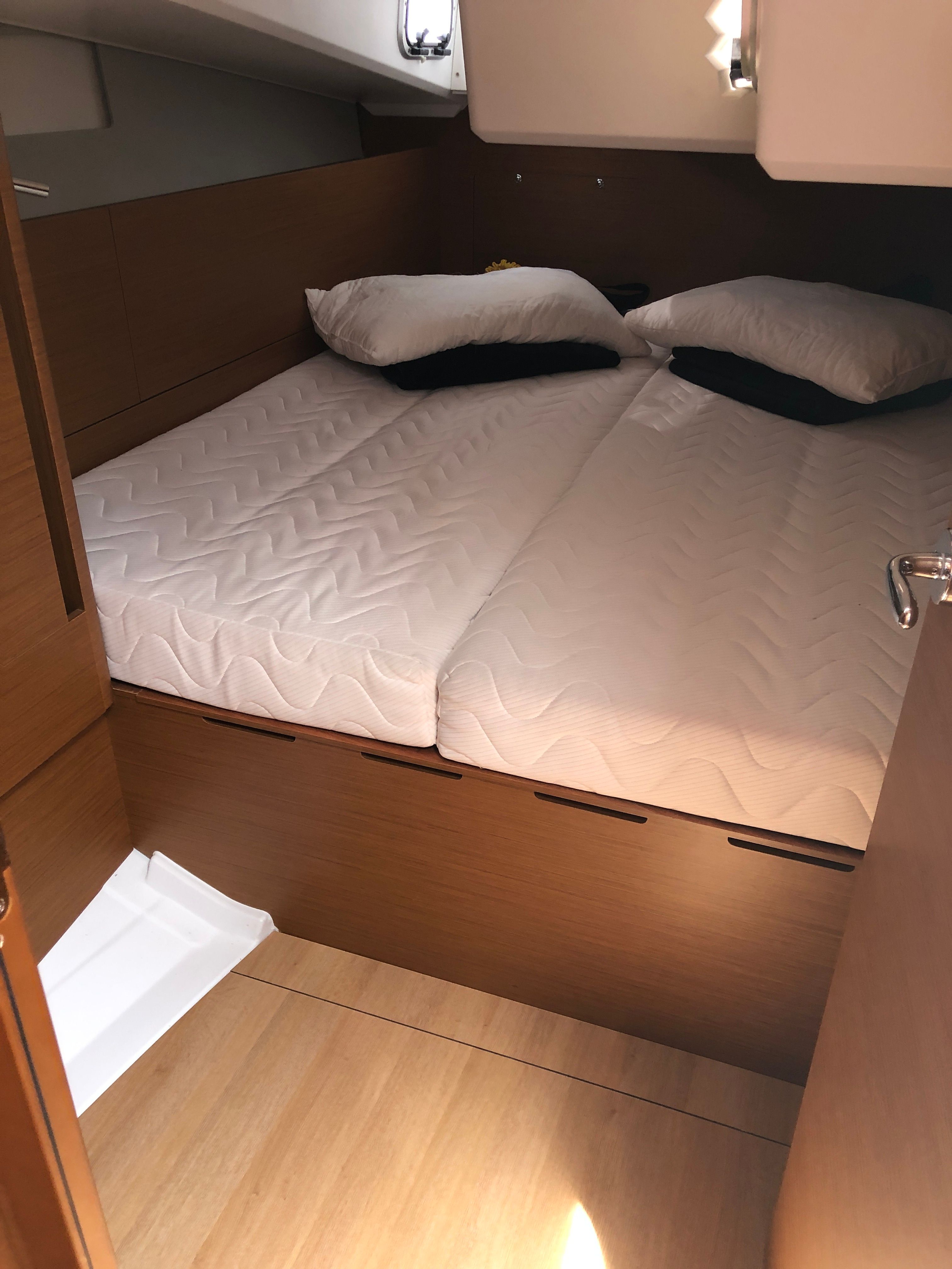 Jeanneau Sun Odyssey 490 | Frida