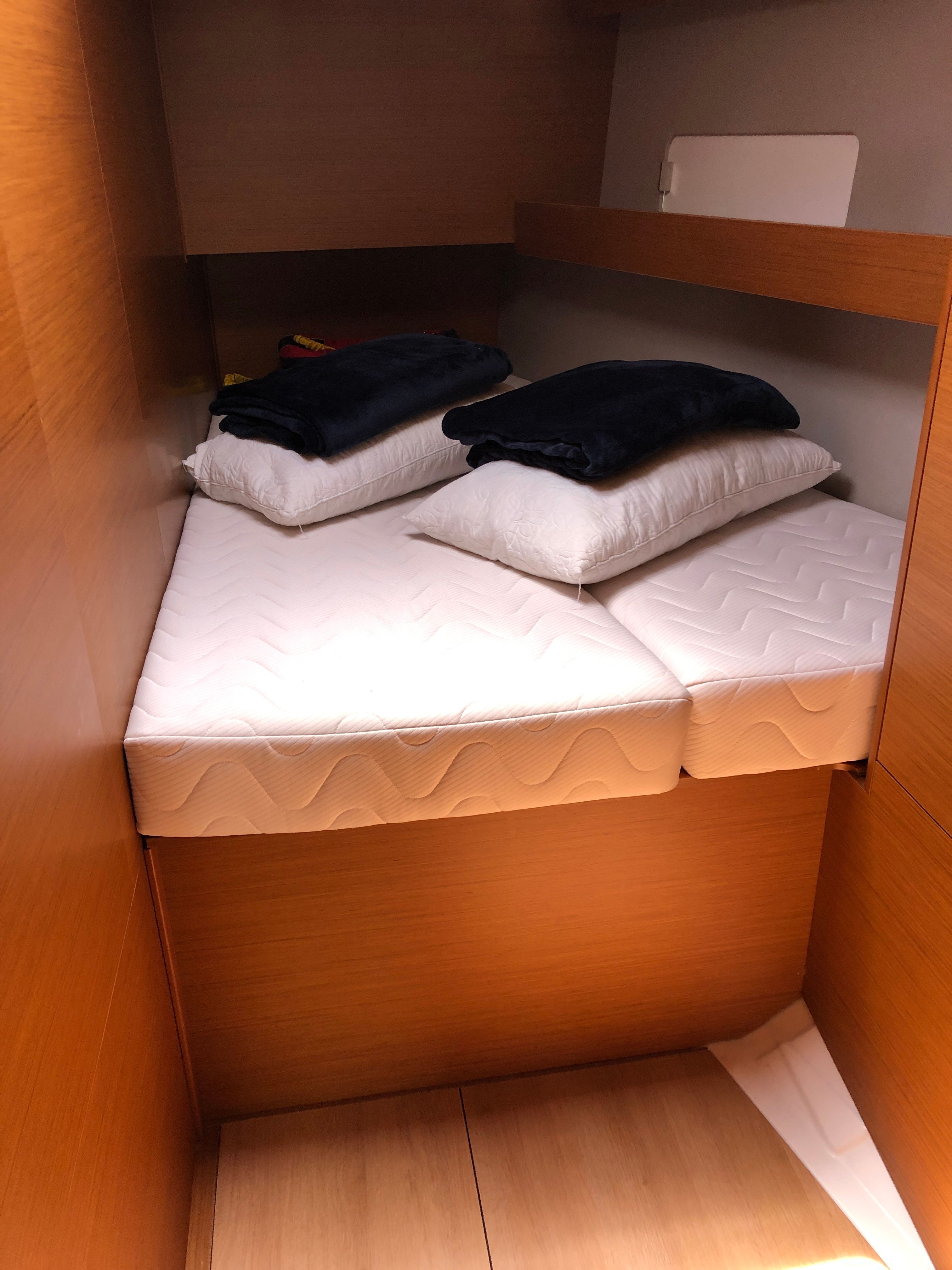 Jeanneau Sun Odyssey 490 | Frida