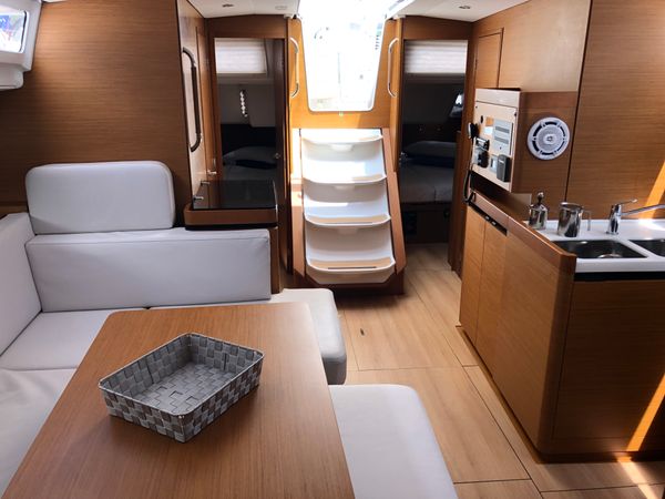 Jeanneau Sun Odyssey 490 | Frida
