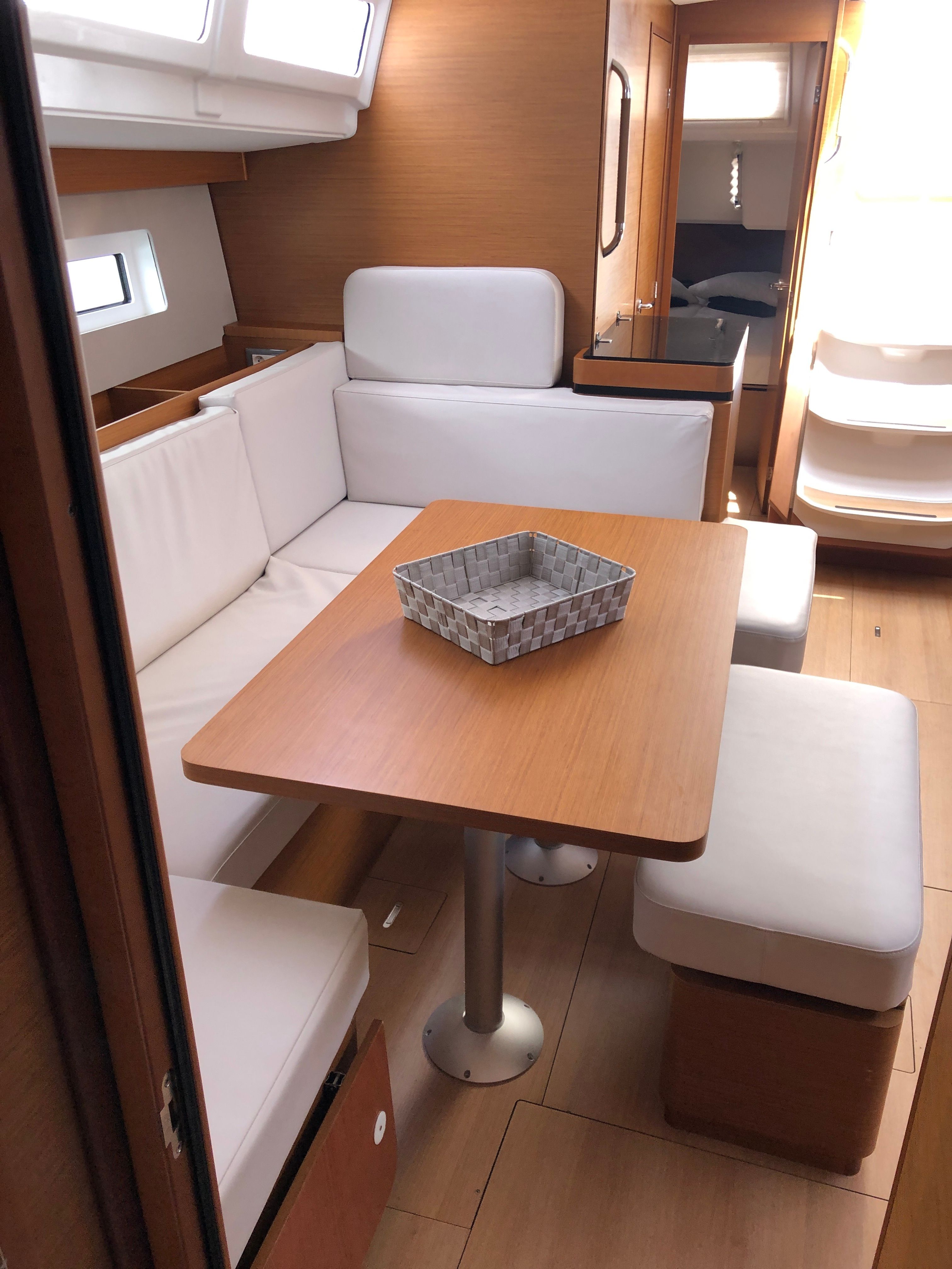 Jeanneau Sun Odyssey 490 | Frida