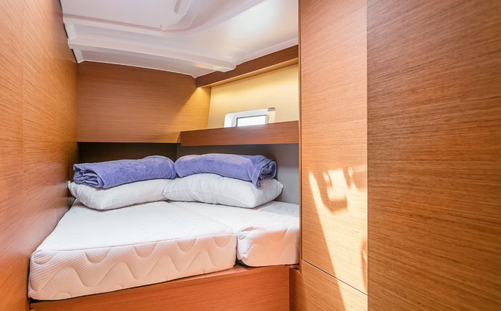 Jeanneau Sun Odyssey 490 | Frida