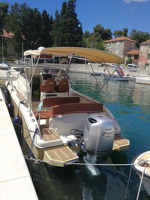 Sea Ray 845 | Sun Sport