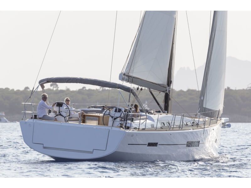 Dufour 520 (2019)