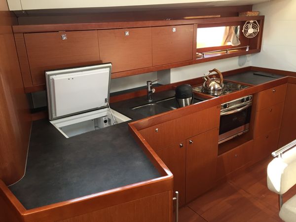 Beneteau Oceanis 45 | Mare Aeolos