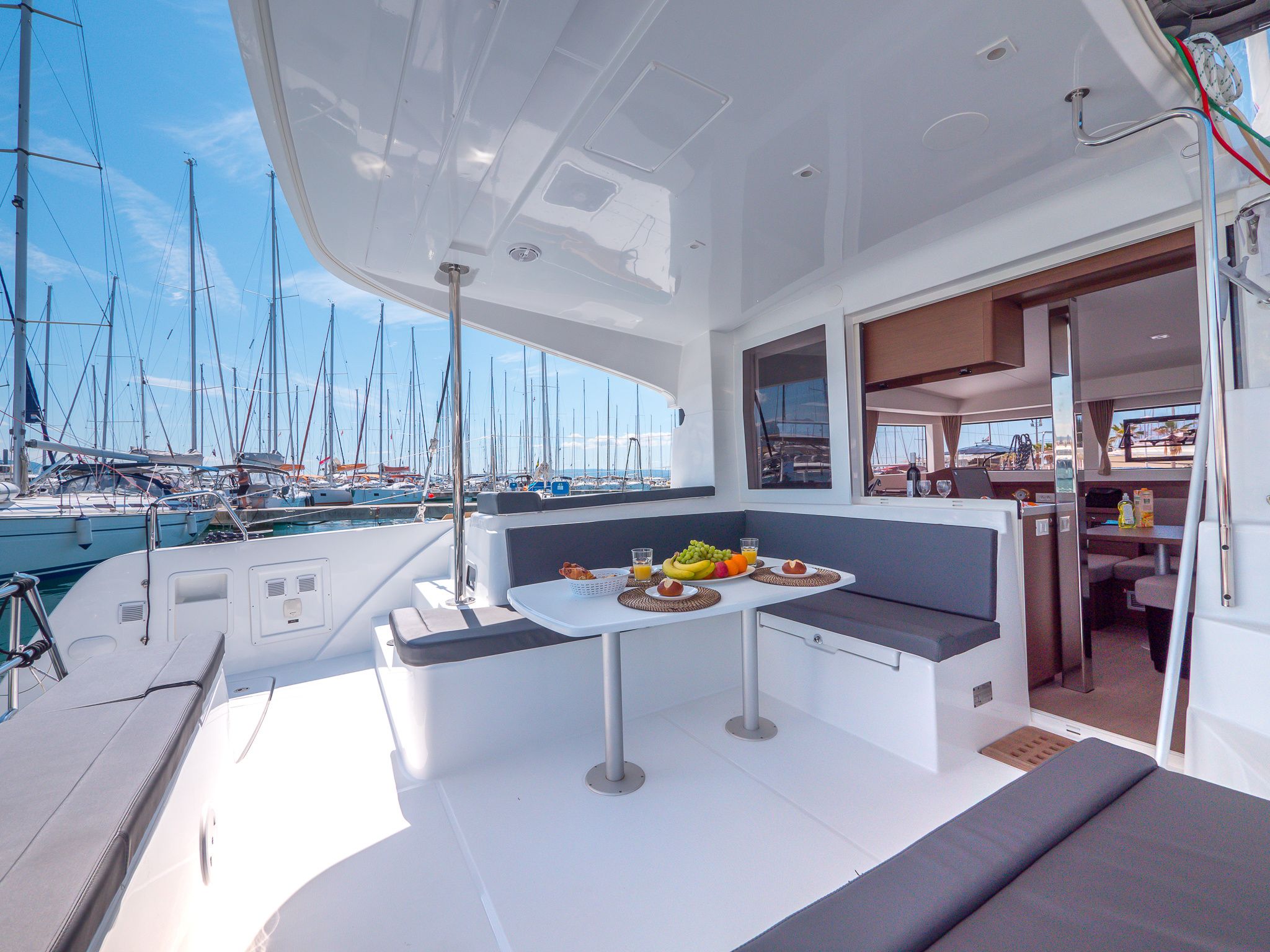 Lagoon 40 | Blue Eyes