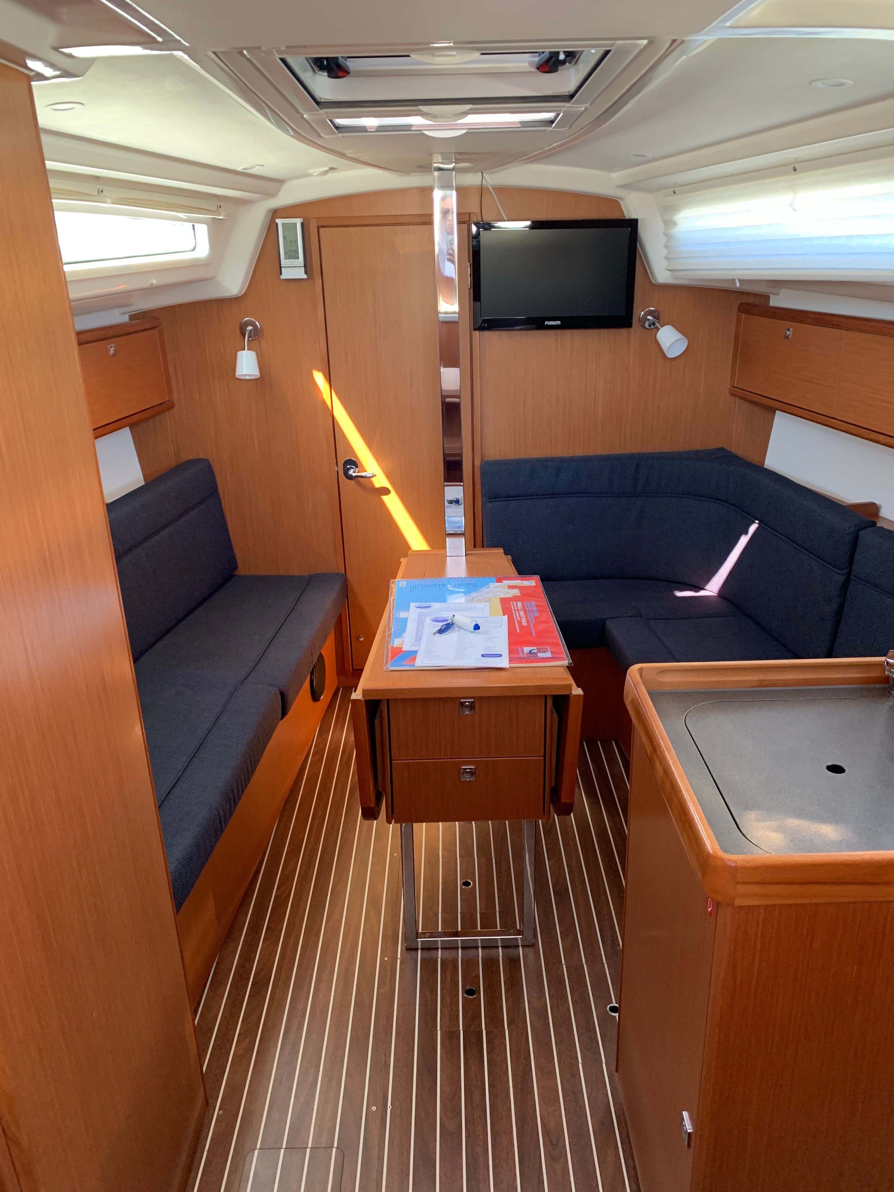 Bavaria Cruiser 34 | Lucy