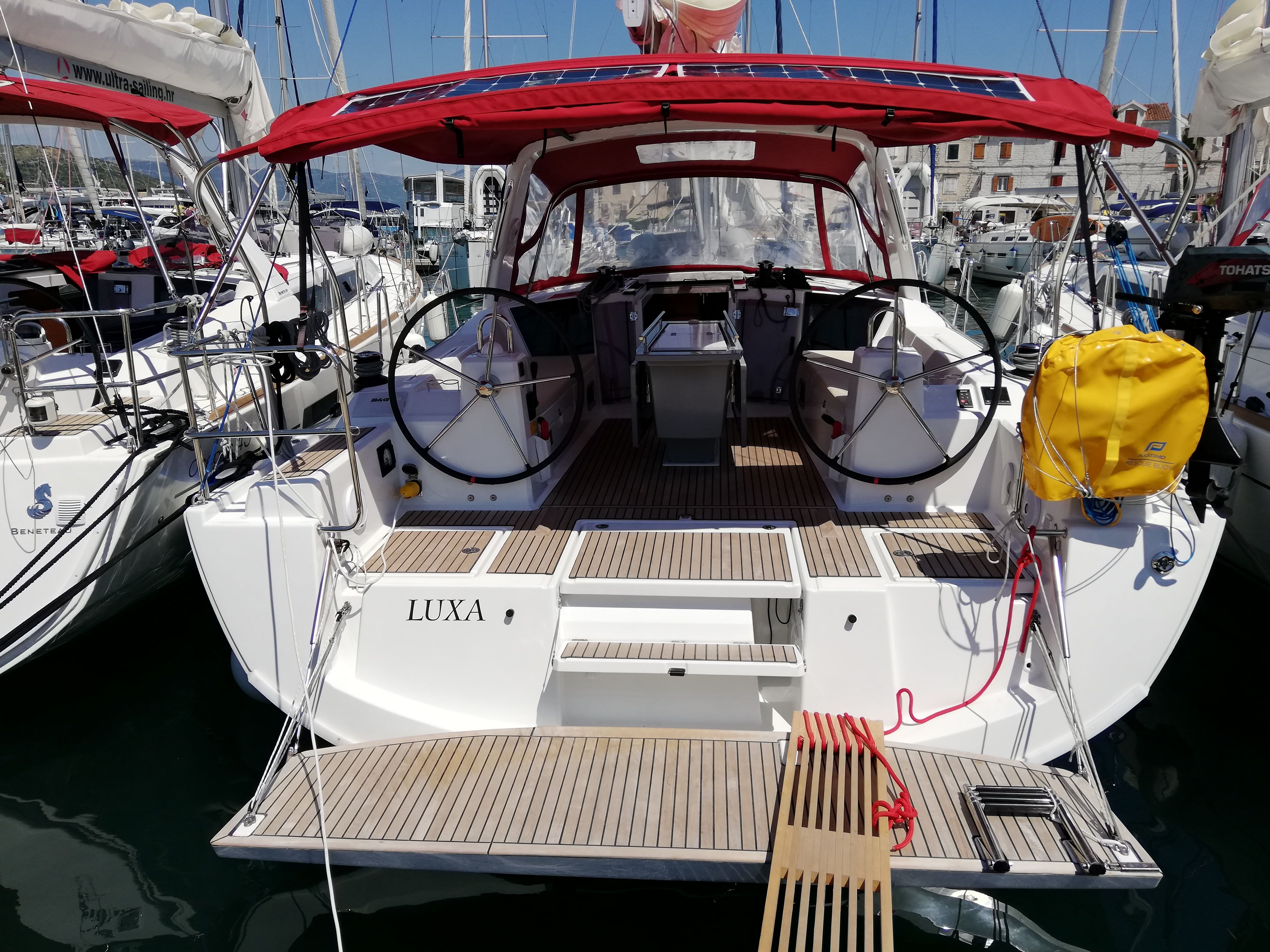 Beneteau Oceanis 41.1 | Luxa