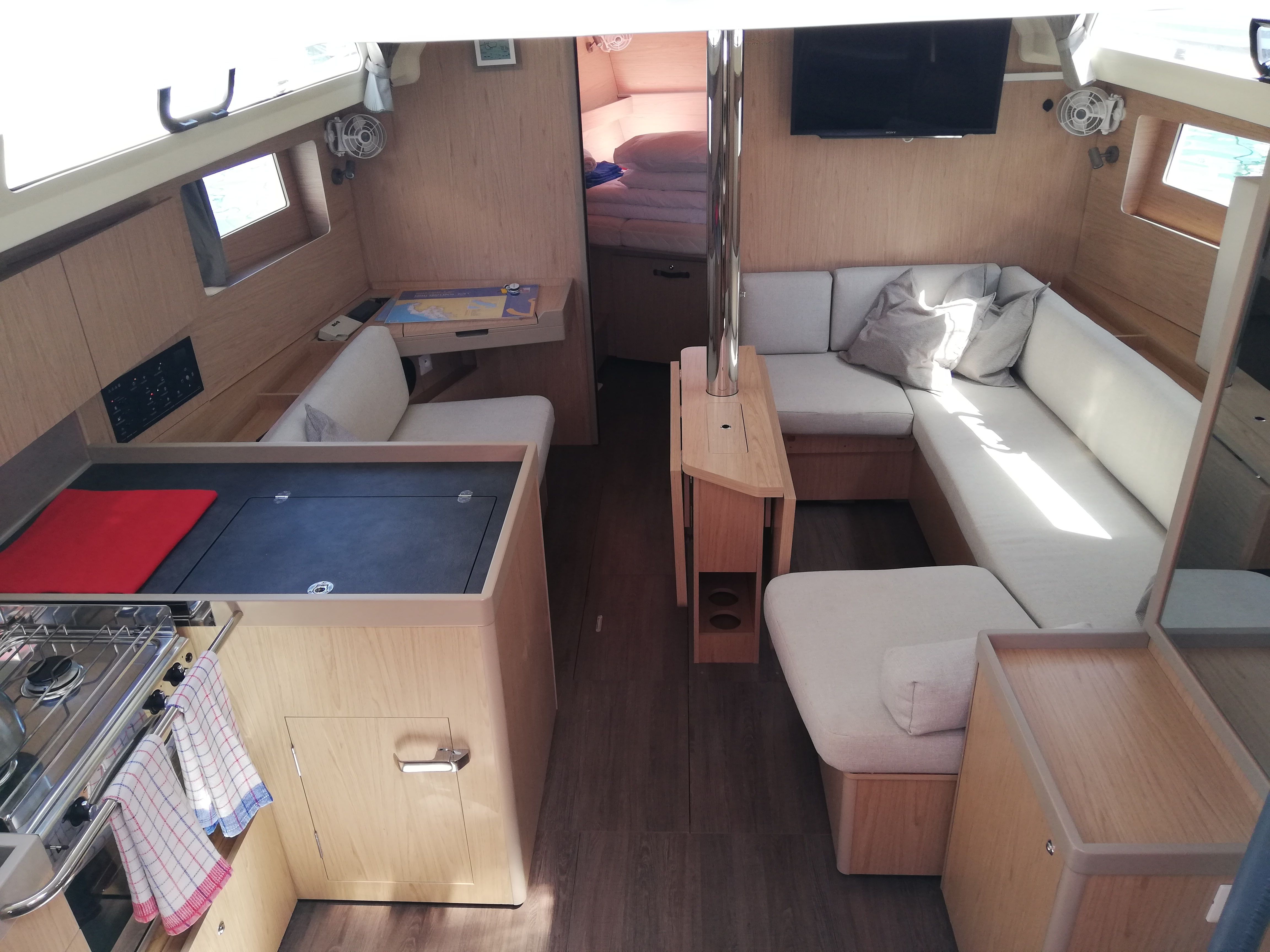Beneteau Oceanis 41.1 | Luxa