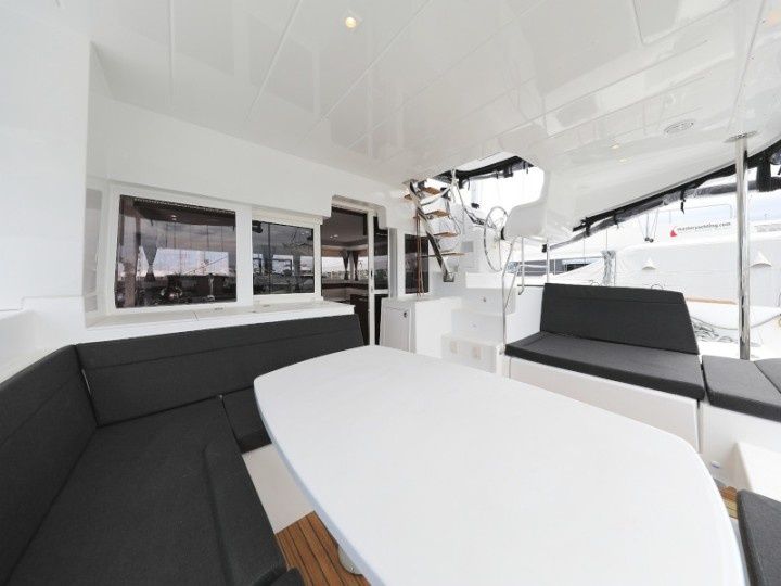 Lagoon 450 S | Oasis