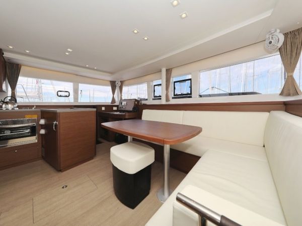 Lagoon 450 S | Oasis