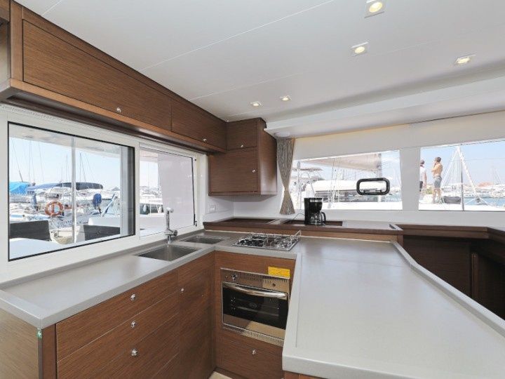 Lagoon 450 F | Hot Stuff