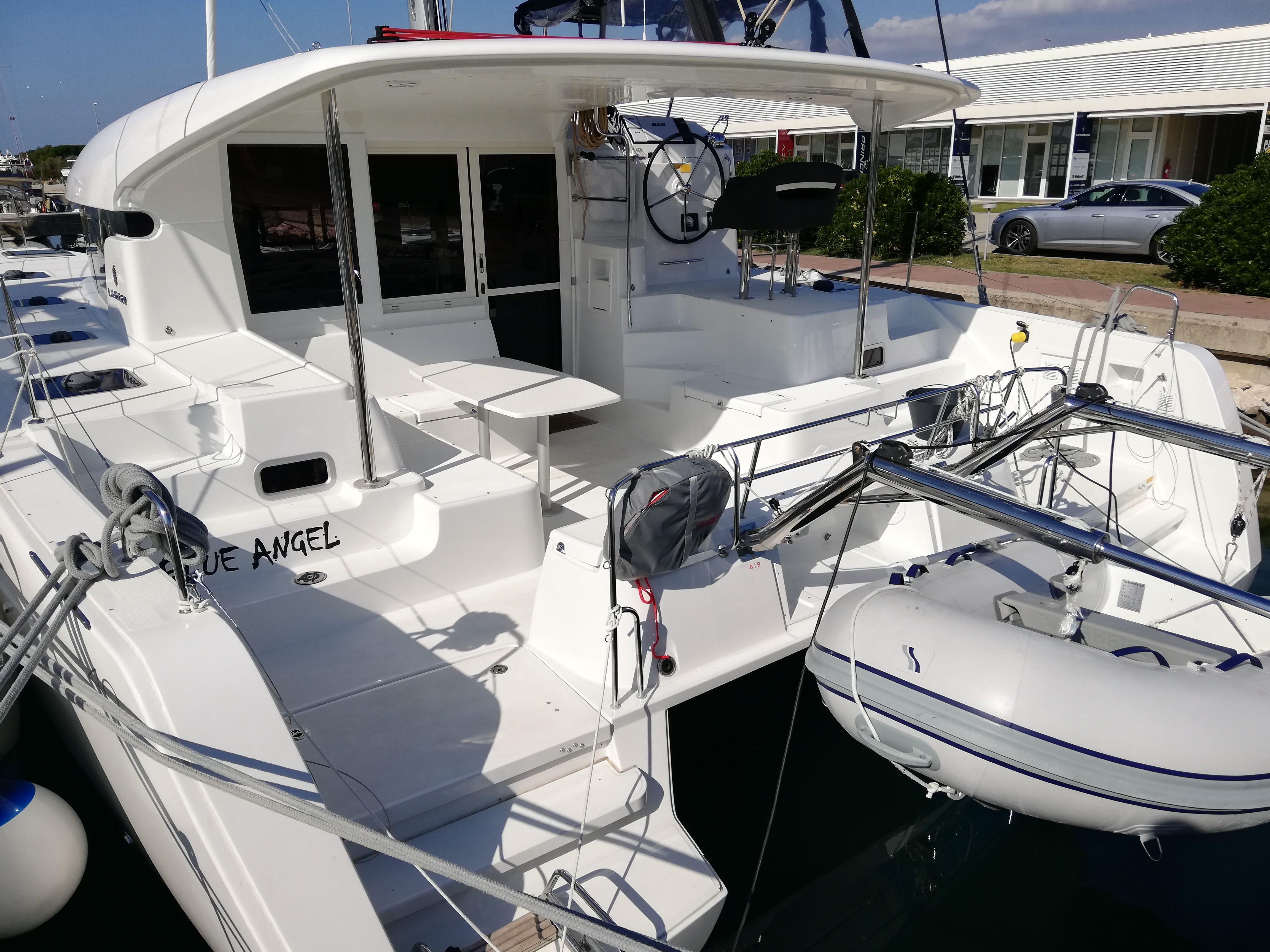 Lagoon 40 | Blue Angel