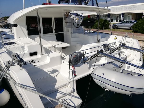 Lagoon 40 | Blue Angel