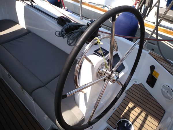 Jeanneau Sun Odyssey 410 | Aquaholic