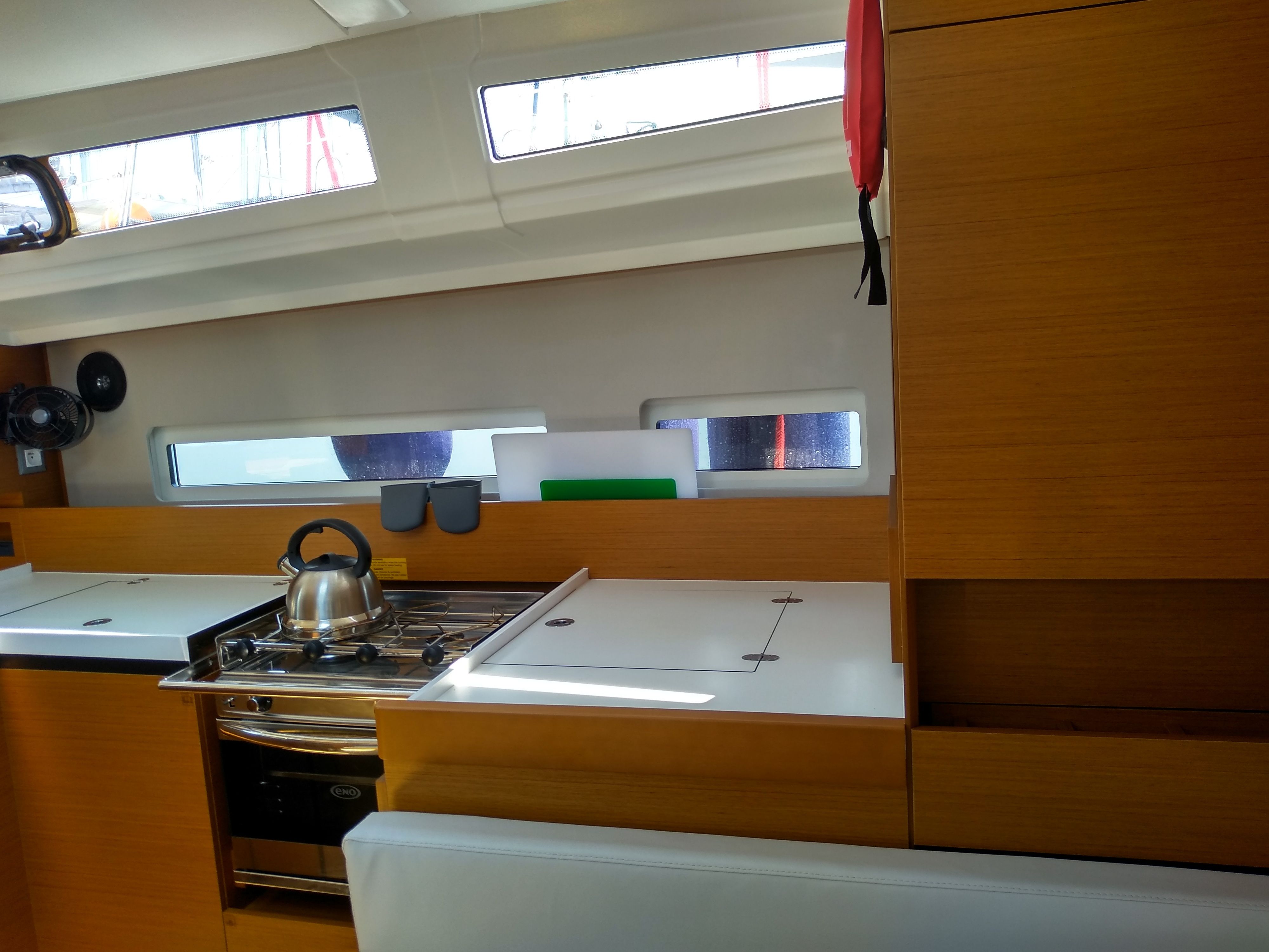 Jeanneau Sun Odyssey 410 | Aquaholic