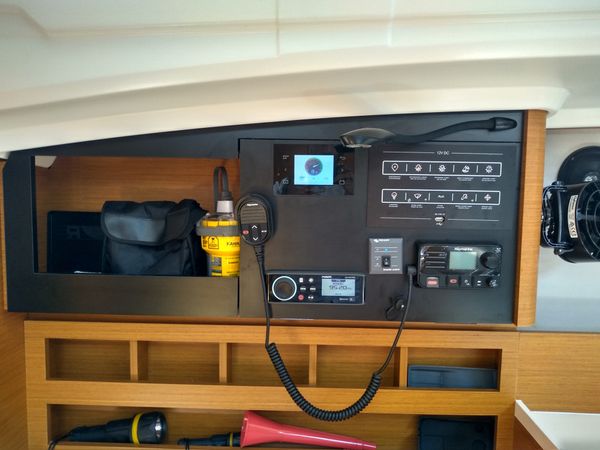 Jeanneau Sun Odyssey 410 | Aquaholic