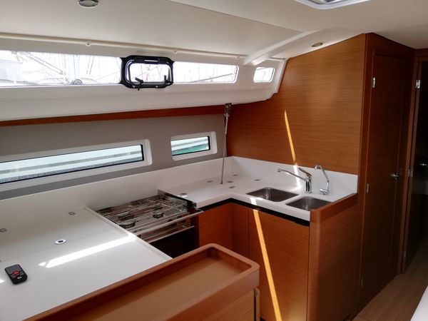 Jeanneau Sun Odyssey 440 | Tanpopo
