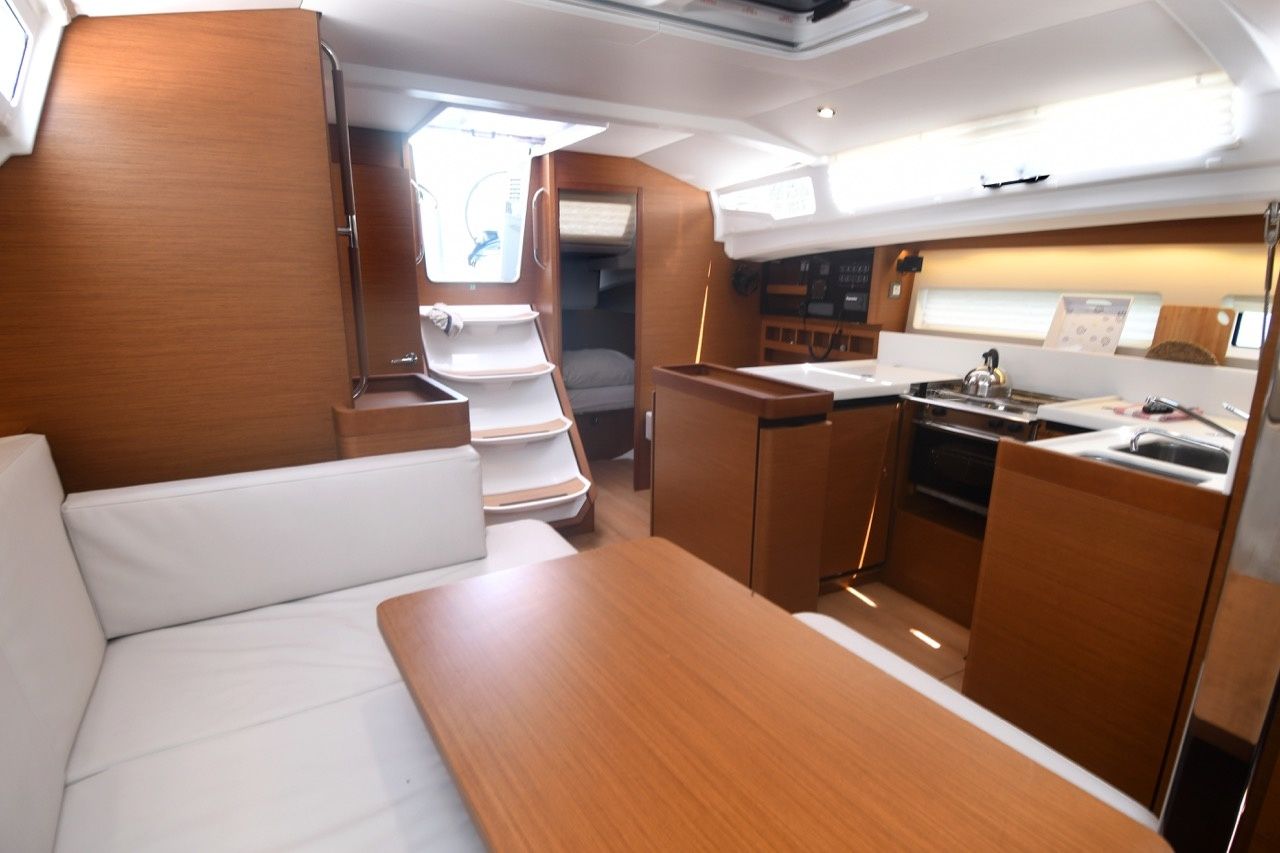 Jeanneau Sun Odyssey 440 | Signum Alfa