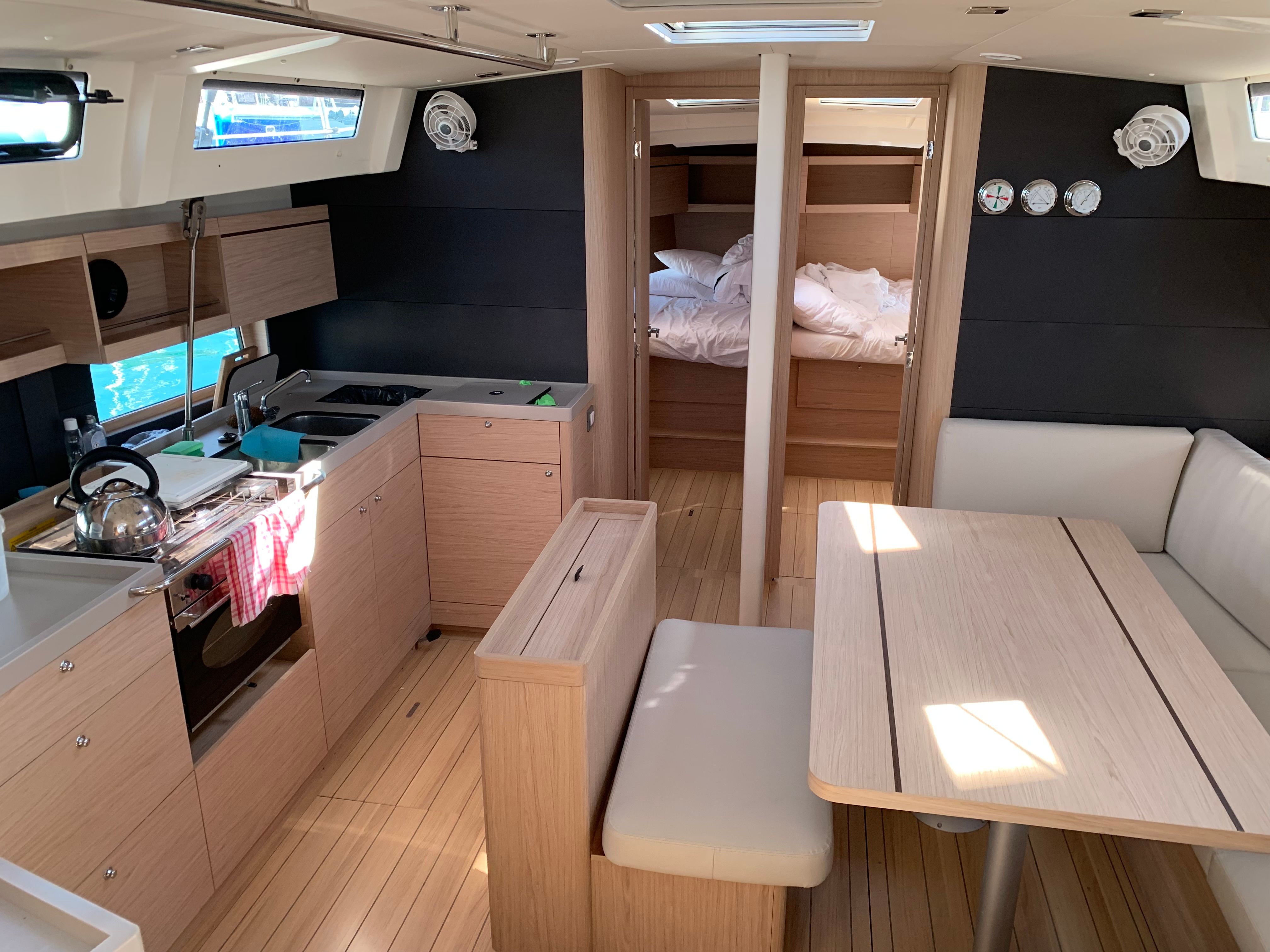 Beneteau Oceanis 46.1 | Daria & Engara