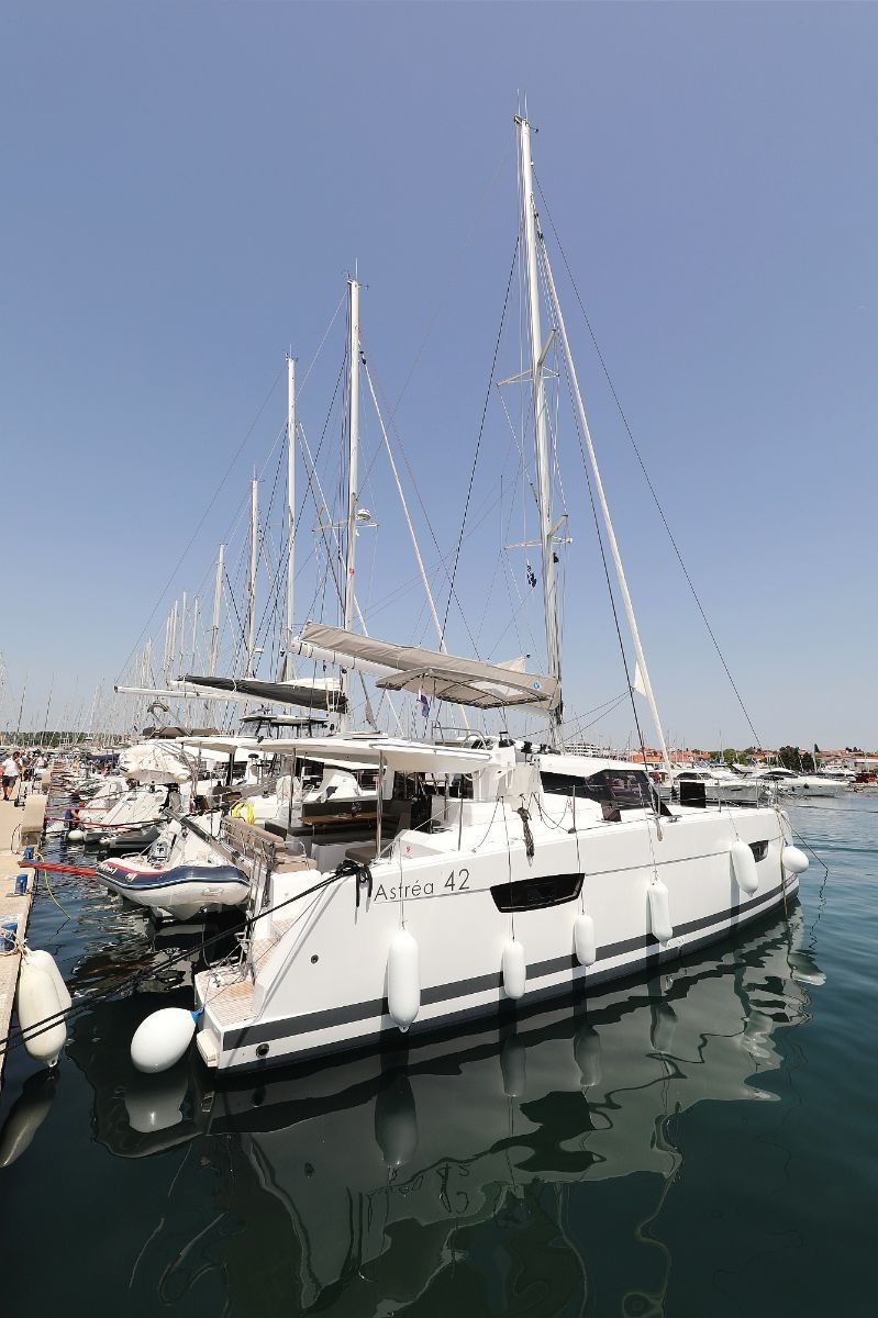 Fountaine Pajot Astrea 42 | Bella 5
