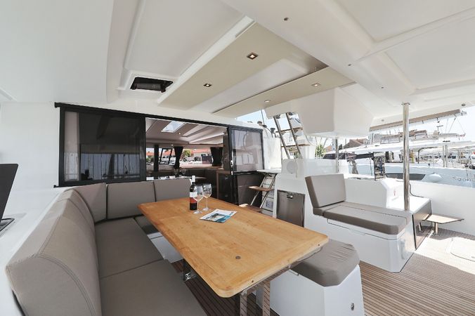 Fountaine Pajot Astrea 42 | Bella 5