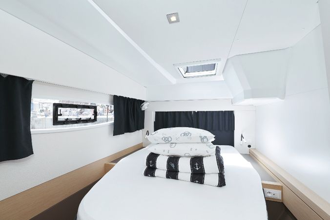 Fountaine Pajot Astrea 42 | Bella 5