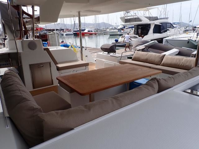 Fountaine Pajot Saona 47 | Lola 2