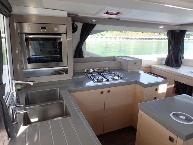 Fountaine Pajot Saona 47 | Lola 2