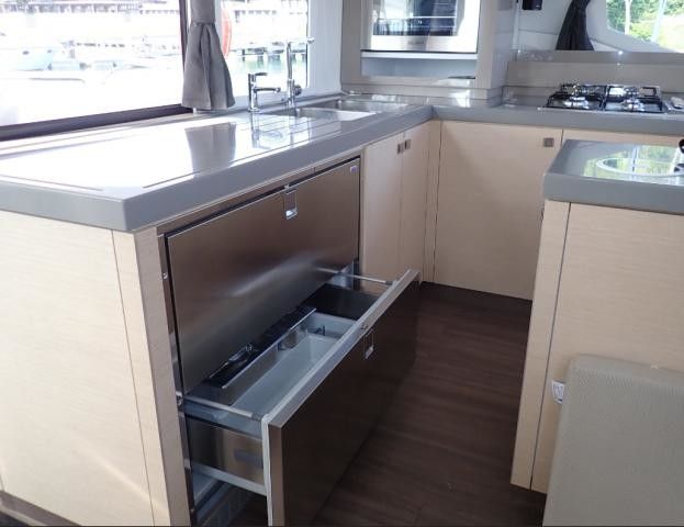 Fountaine Pajot Saona 47 | Lola 2