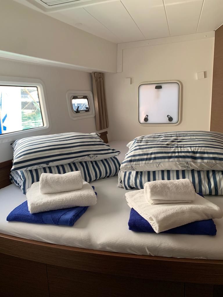 Lagoon 42 | Independent