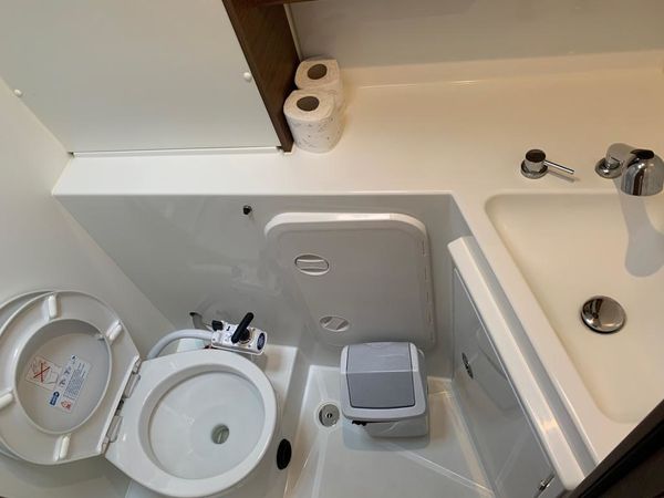 Lagoon 42 | Independent